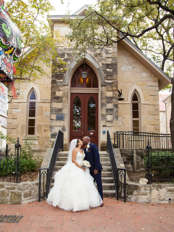 Little Church of La Villita wedding chapel in San Antonio
